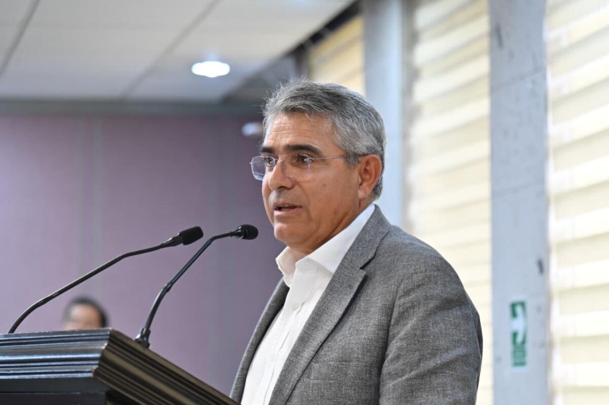 MEDIDAS A FAVOR DE PEATONES, PROPONE DIPUTADO GUILLERMO PINTOS