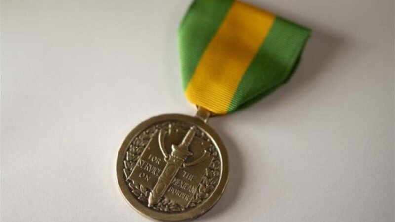 EU CREA LA MEDALLA DE DEFENSA FRONTERIZA MEXICANA