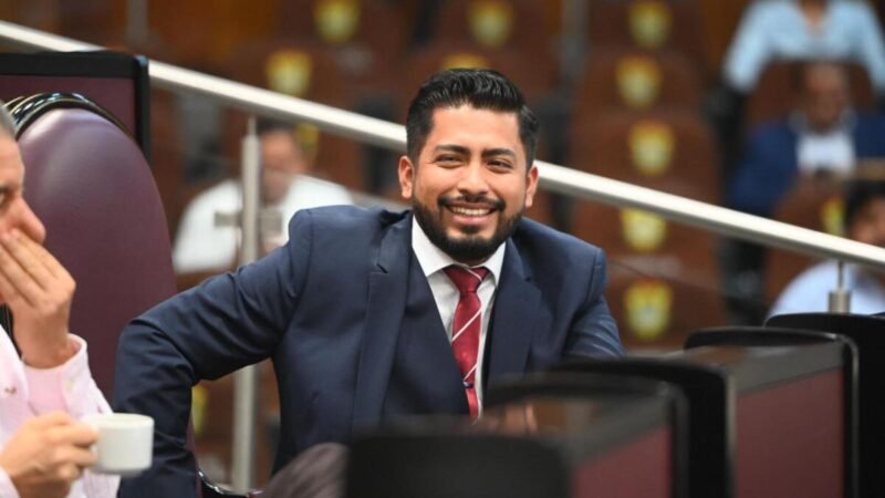 ALEJANDRO PORRAS, A LA MESA DIRECTIVA DEL CONGRESO