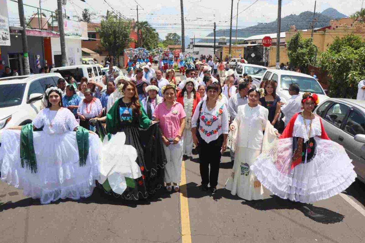 INAUGURAN PRIMER FESTIVAL DE FLORICULTURAL EN FORTÍN
