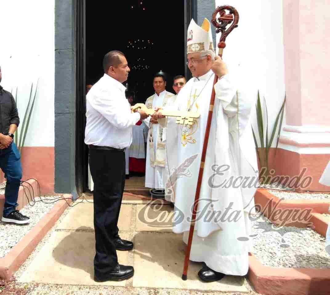 INAUGURAN CAPILLA DE TECAMA