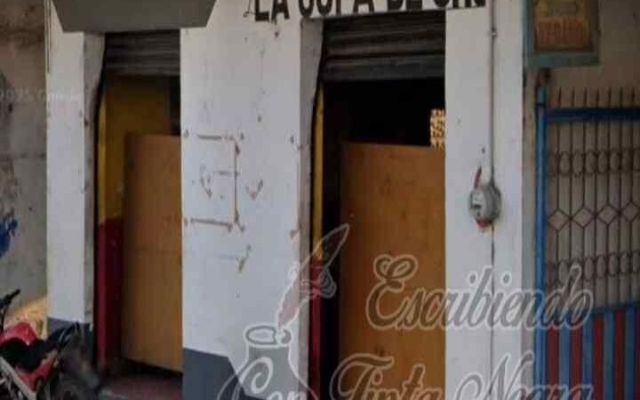 ASESINAN A MUJER DENTRO DE BAR