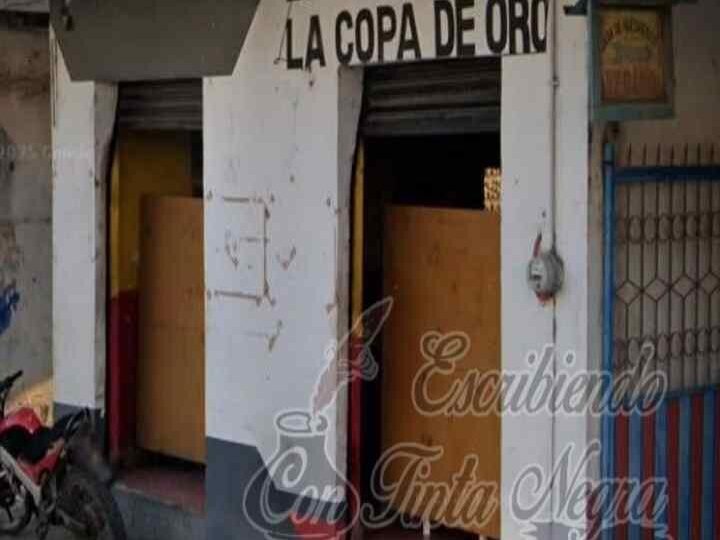 ASESINAN A MUJER DENTRO DE BAR