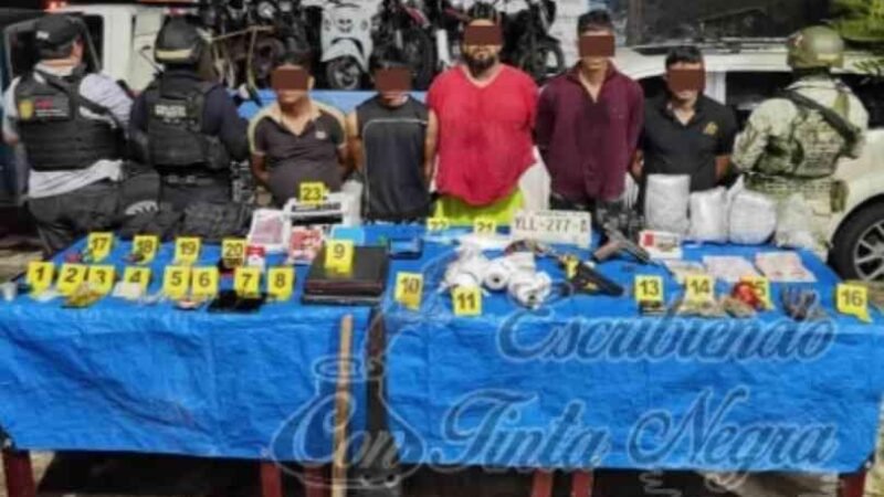 DETIENEN A 5; LES ASEGURAN DROGA, DINERO Y ARMAS DE FUEGO