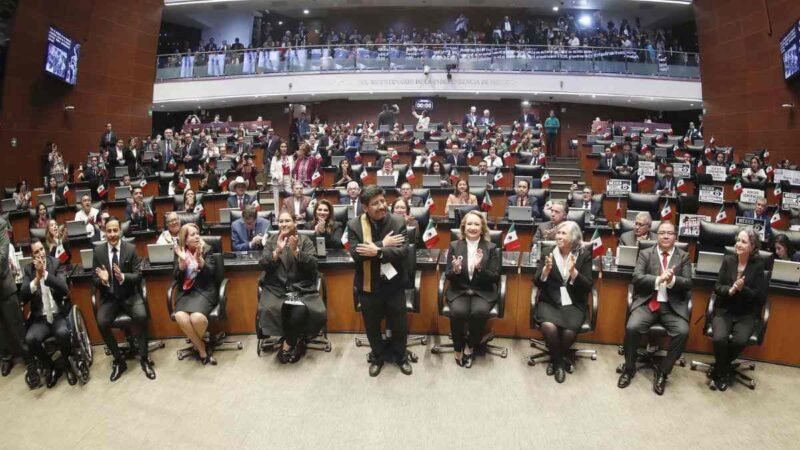 RINDEN PROTESTA 875 JUZGADORES COMO INTEGRANTES DEL NUEVO PODER JUDICIAL