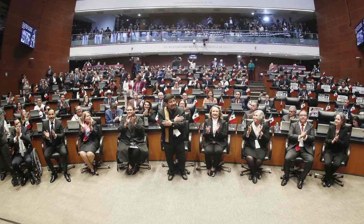 RINDEN PROTESTA 875 JUZGADORES COMO INTEGRANTES DEL NUEVO PODER JUDICIAL