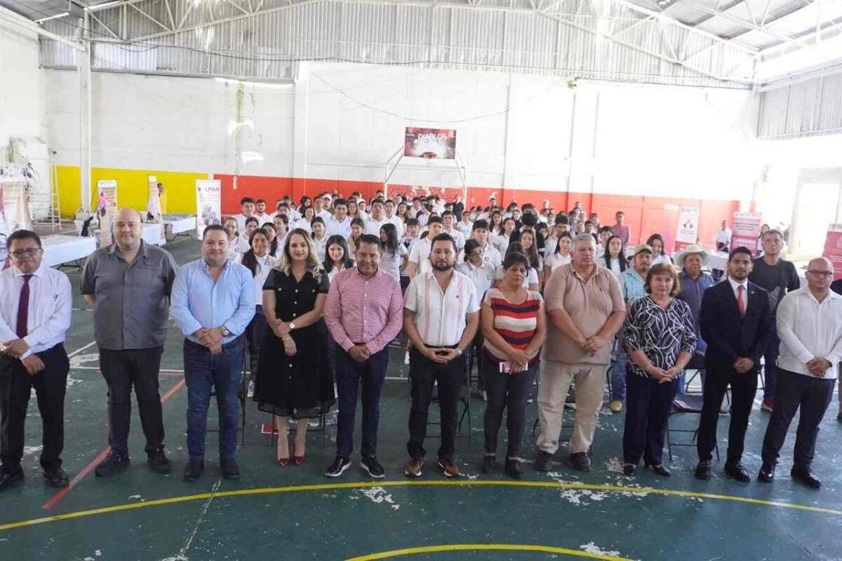 CARAVANA DE SERVICIOS LLEGA A ALTO LUCERO CON MÁS DE 360 EMPLEOS