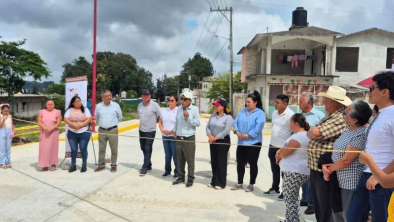 VENTURA DEMUNER ENTREGA OBRA EN COLONIA ENRIQUE TREJO