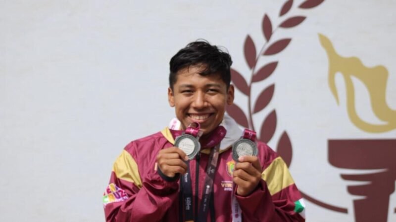 JARED OLIVA LIDERA A VERACRUZ CON 7 MEDALLAS EN NATACIÓN