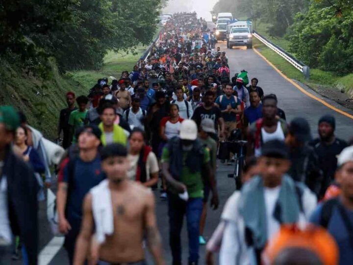MIGRANTES ALISTAN CARAVANA PARA EXIGIR REGULARIZACIÓN DE DOCUMENTOS