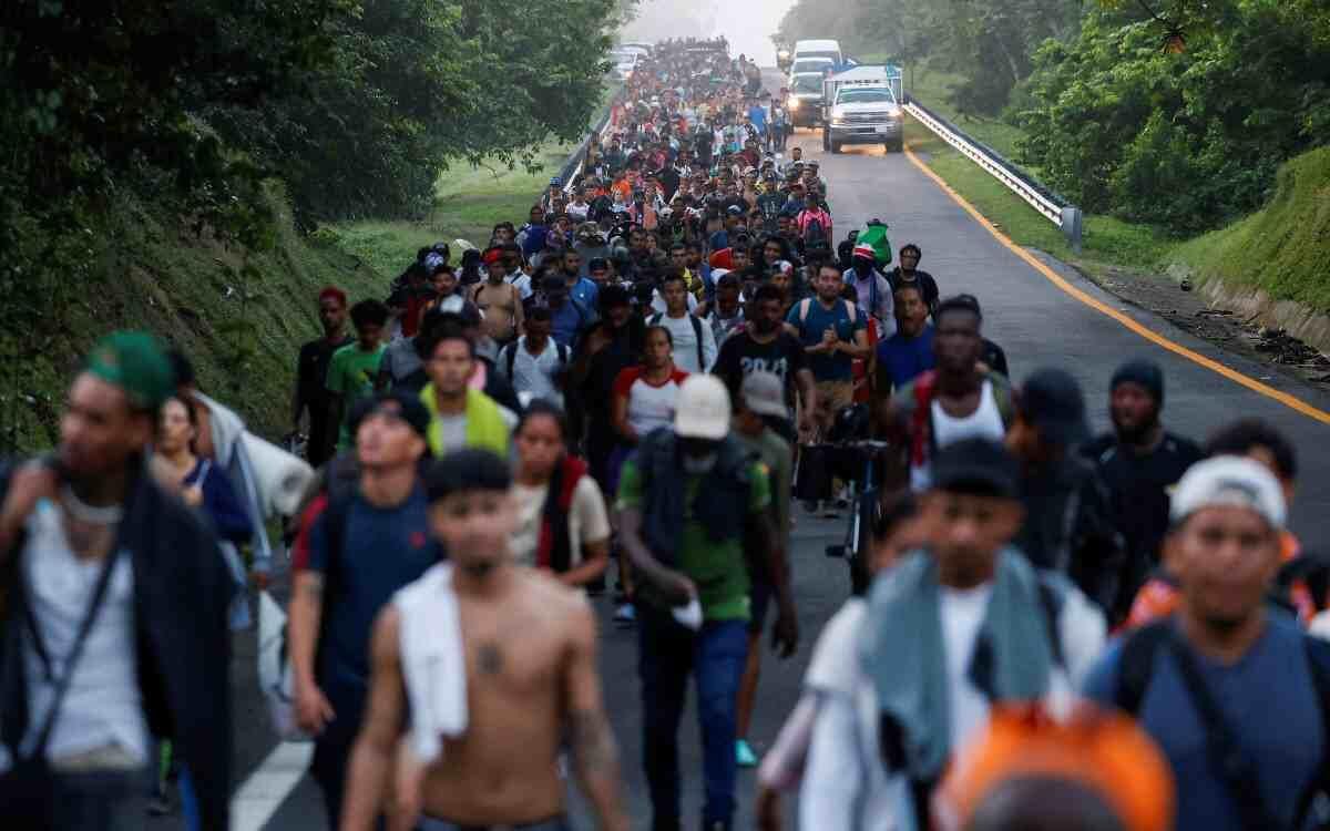 MIGRANTES ALISTAN CARAVANA PARA EXIGIR REGULARIZACIÓN DE DOCUMENTOS