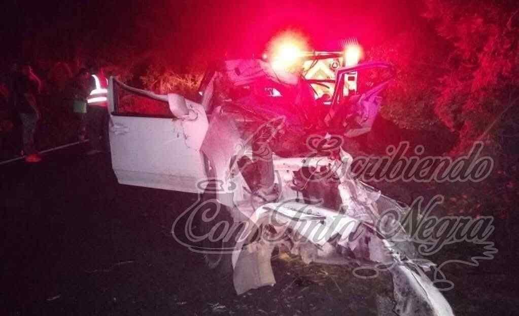 MUEREN DOS EN ACCIDENTE