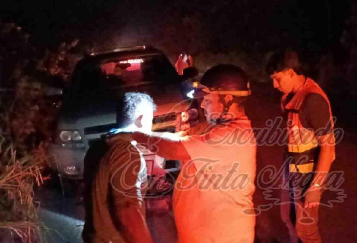 CARROZA EMBISTE A MOTOCICLISTA
