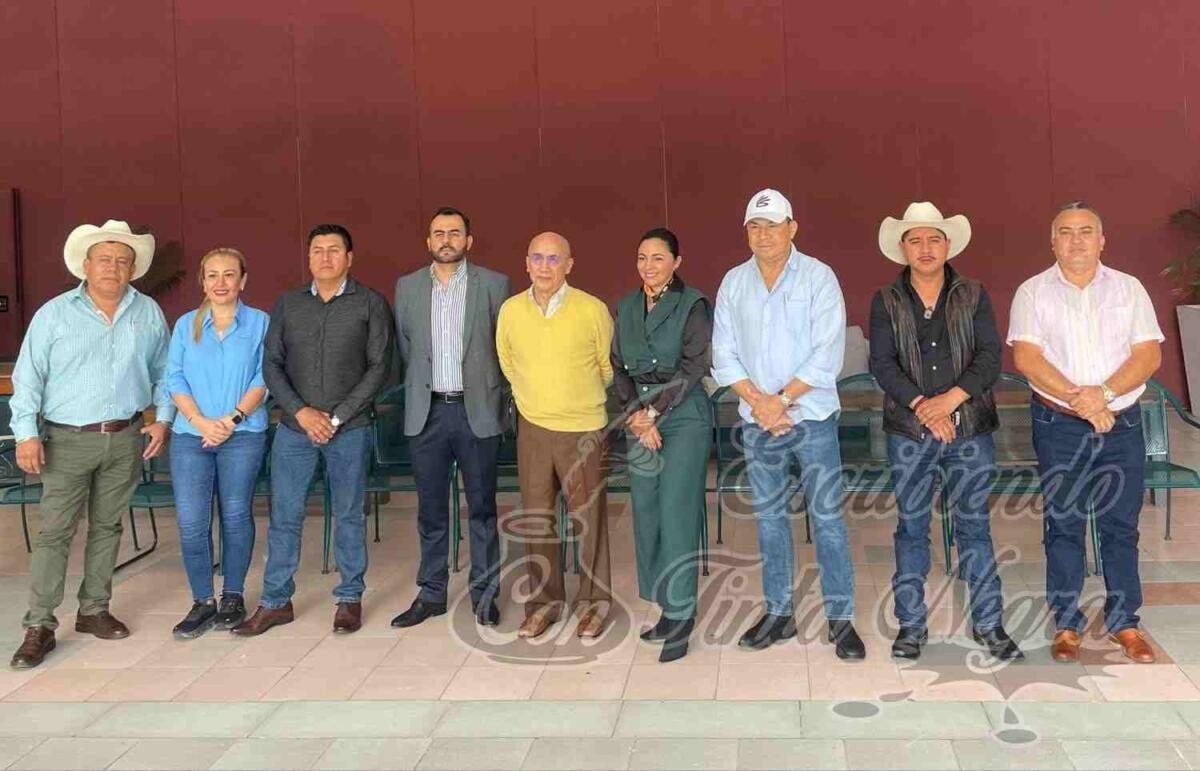 SE CAPACITAN ALCALDES EN ENTREGA-RECEPCIÓN