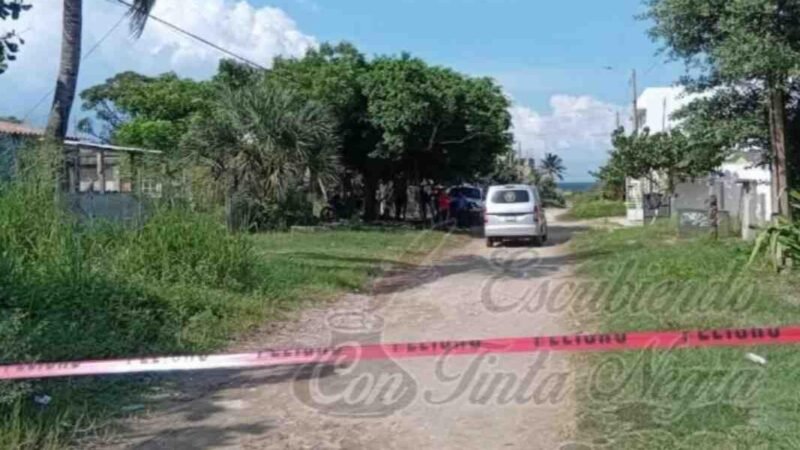 LO ACRIBILLAN AFUERA DE SU CASA