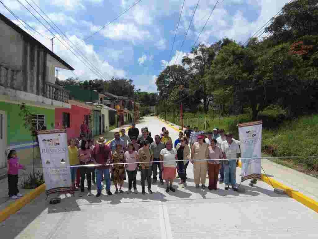 INAUGURA VENTURA DEMUNER REHABILITACIÓN DE AVENIDA 5