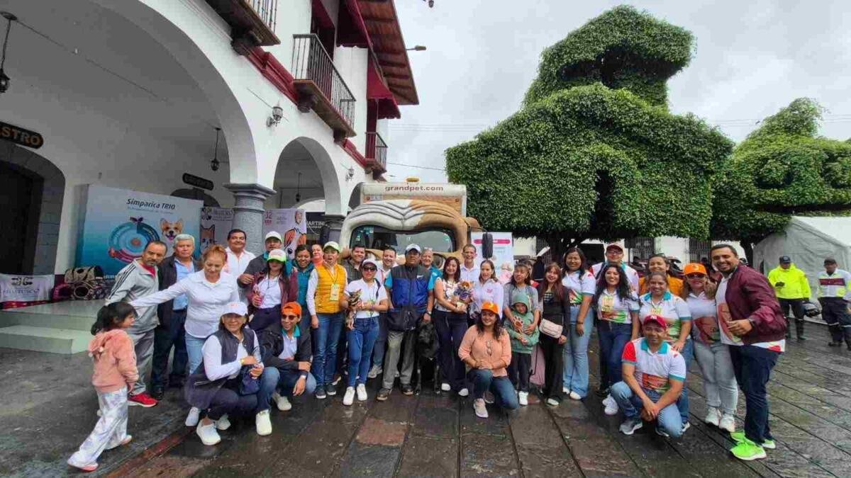 PROMUEVEN CUIDADO DE LAS MASCOTAS CON CAMINATA Y FERIA ANIMAL