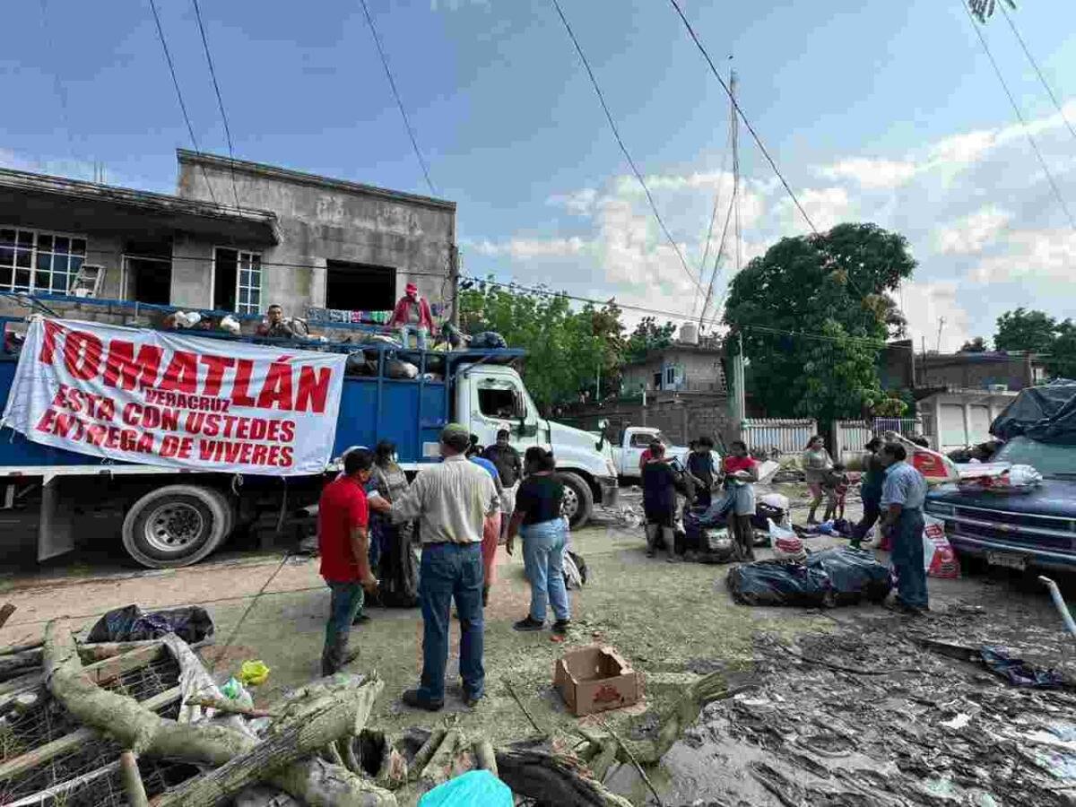 LLEVAN AYUDA DE TOMATLÁN A ÁLAMO Y POZA RICA