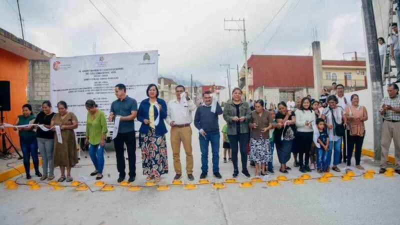 INAUGURA ALCALDE PAVIMENTACIÓN EN LA COLONIA HERIBERTO MARTÍNEZ