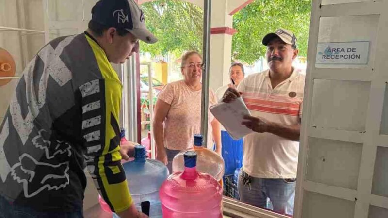 AYUNTAMIENTO OFRECE AGUA DE PLANTAS PURIFICADORAS