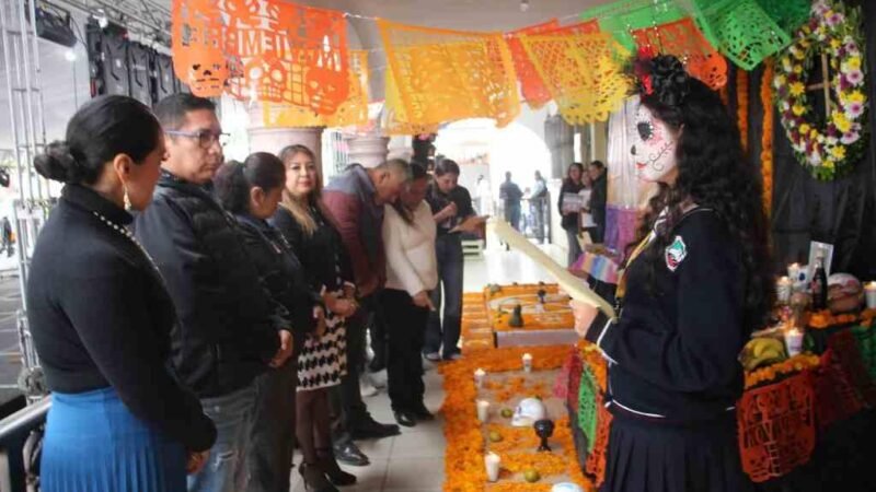 REALIZAN EXPOSICIÓN DE ALTARES EN CHOCAMÁN