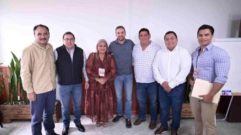 ATIENDEN DIPUTADOS A PRESIDENTES MUNICIPALES ELECTOS DE LA CUENCA DEL PAPALOAPAN