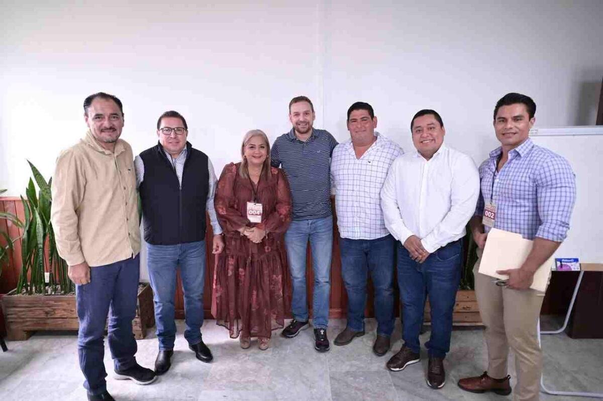 ATIENDEN DIPUTADOS A PRESIDENTES MUNICIPALES ELECTOS DE LA CUENCA DEL PAPALOAPAN