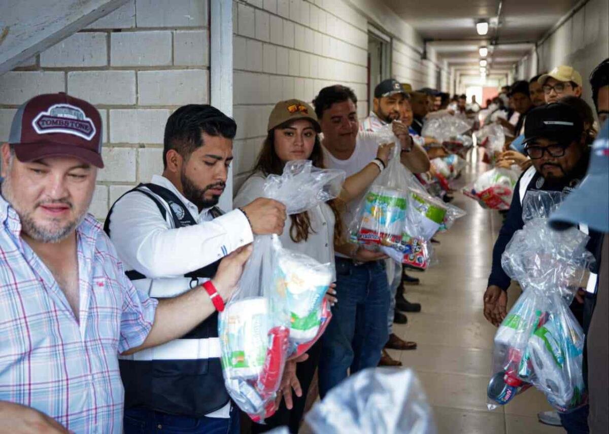 DIPUTADO ALEJANDRO PORRAS MARÍN SIGUE ENTREGANDO AYUDA A DAMNIFICADOS DE LA ZONA NORTE DEL ESTADO