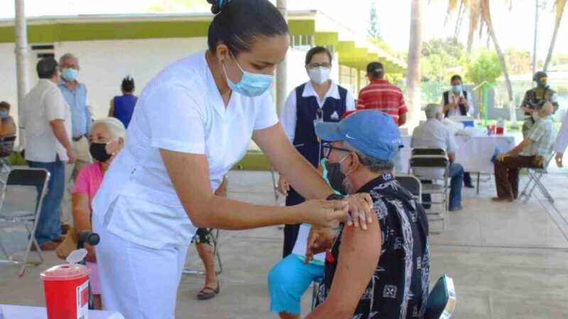 SSA HA APLICADO MÁS DE 49 MIL VACUNAS EN LOS ESTADOS AFECTADOS POR LAS LLUVIAS