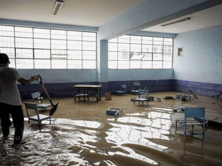 ESTUDIANTES REGRESAN A CLASES EN LOS 5 ESTADOS AFECTADOS POR LAS LLUVIAS