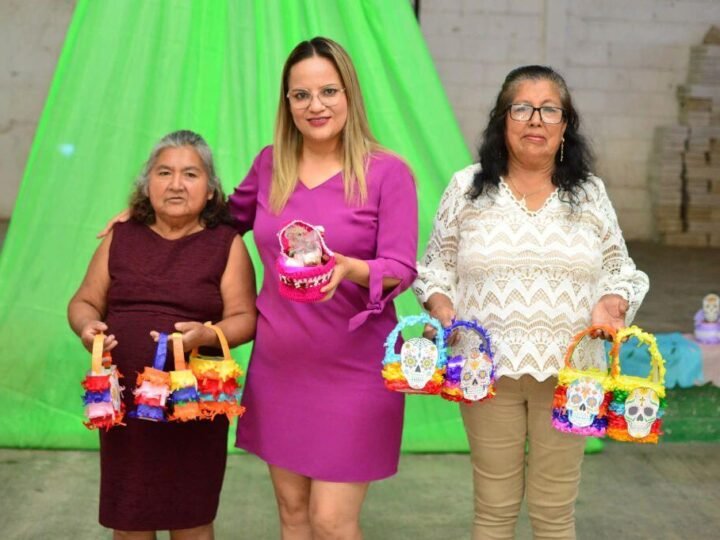 INICIAN FESTEJOS DE DÍA DE MUERTOS EN TOMATLÁN