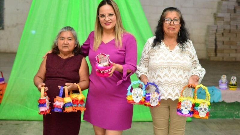 INICIAN FESTEJOS DE DÍA DE MUERTOS EN TOMATLÁN