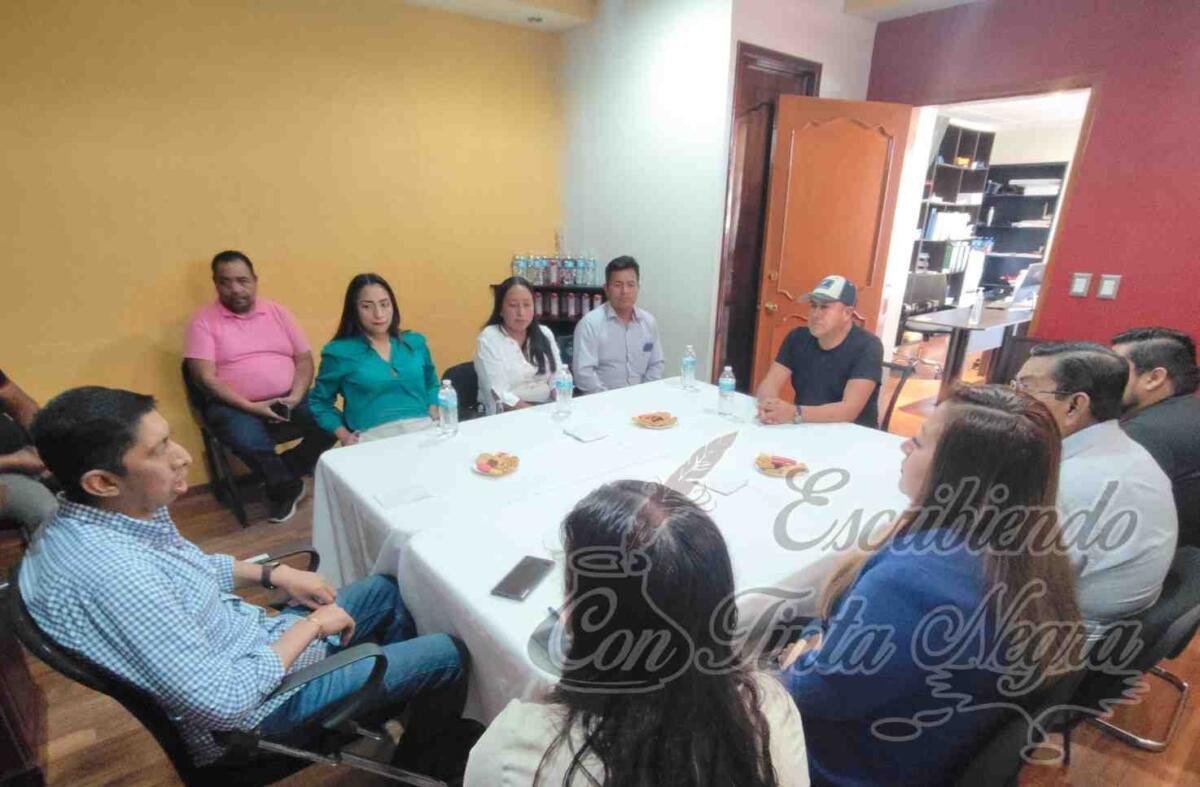 ACUERDAN ALCALDES CONTINUIDAD DE LA VILLA NAVIDEÑA