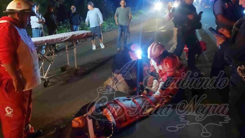 LESIONADA, JOVEN TRAS CHOCAR CON UN PERRO