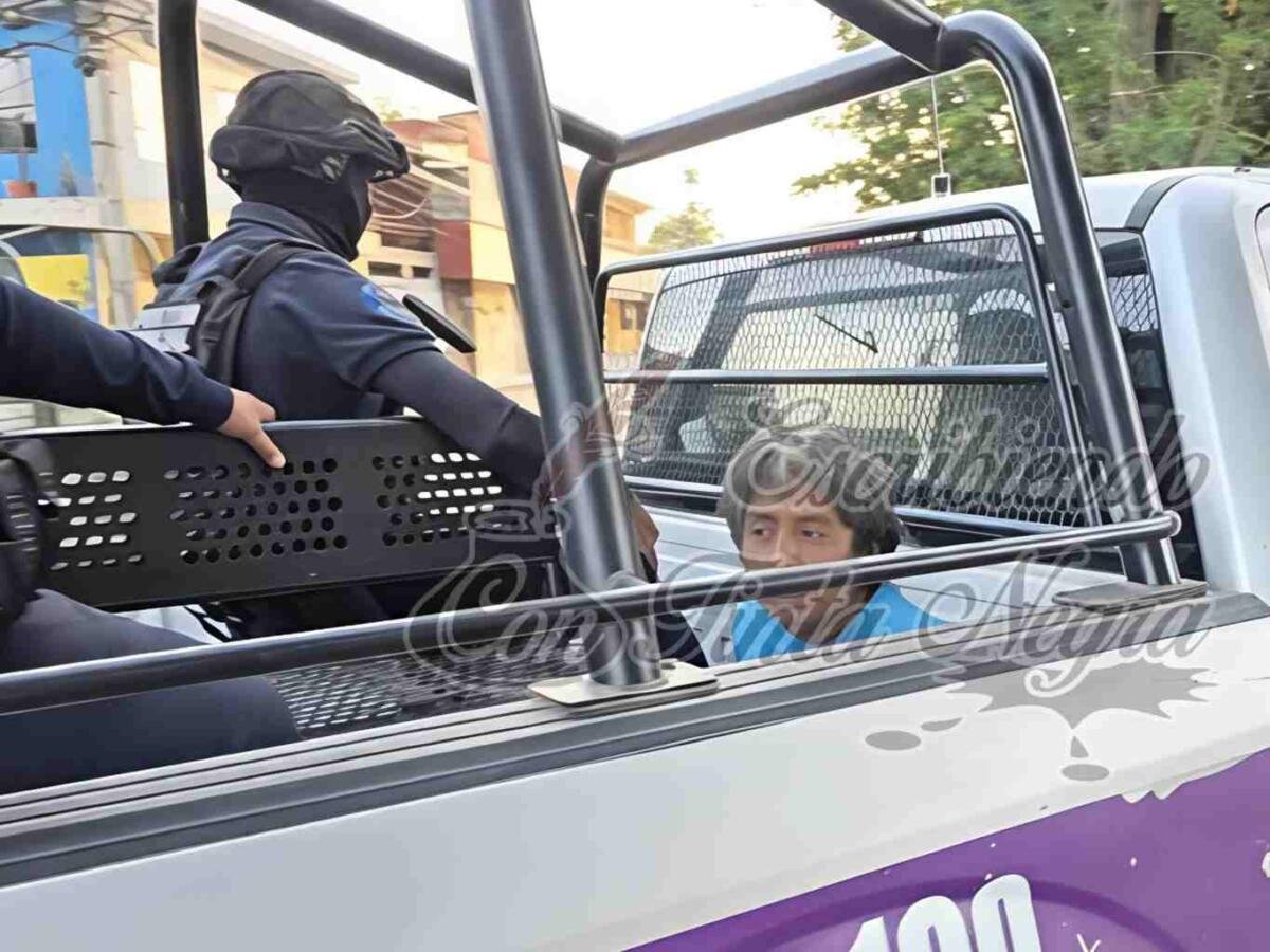 ASESINA A SU PADRE A PUÑALADAS