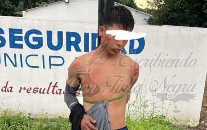 VECINOS CAPTURAN A ASALTANTE; POLICÍA LLEGA CASI DOS HORAS DESPUÉS