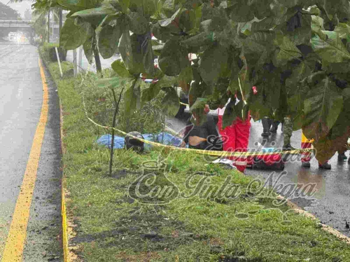 DERRAPAN EN MOTO: MENOR FALLECIÓ