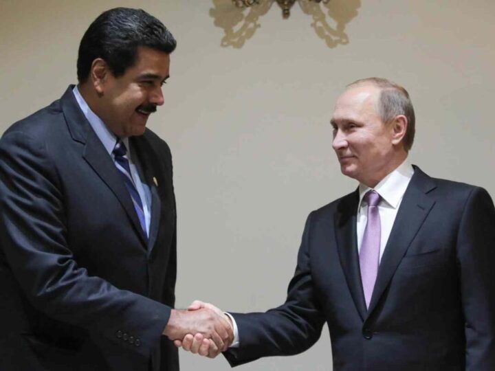 RUSIA REAFIRMA SU APOYO A MADURO