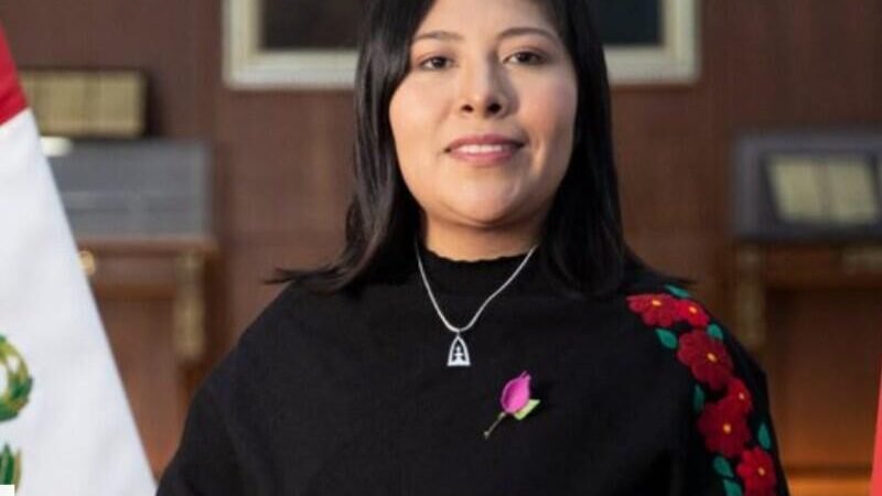 EX PRIMER MINISTRA DE CASTILLO “NO PODRÁ VIAJAR” A MÉXICO