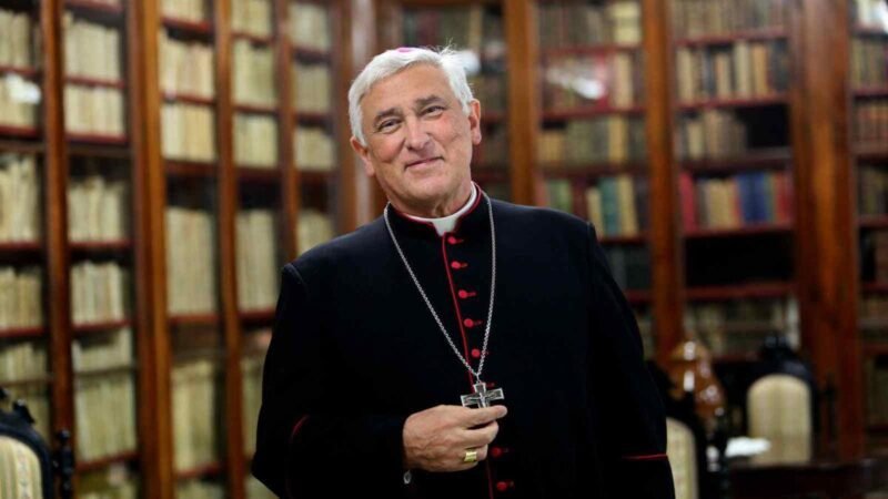 VATICANO ABRE INVESTIGACIÓN CONTRA OBISPO POR ABUSOS CONTRA ADOLESCENTE