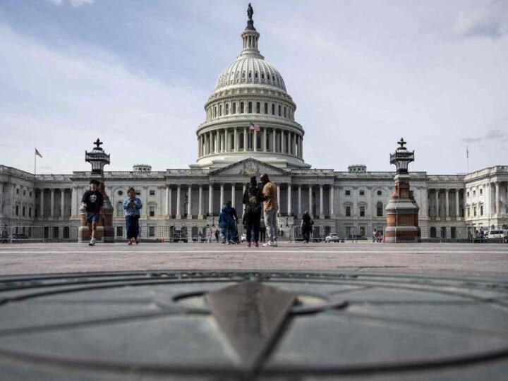 SENADO DE EU APRUEBA ACUERDO PARA PONER FIN AL CIERRE DE GOBIERNO