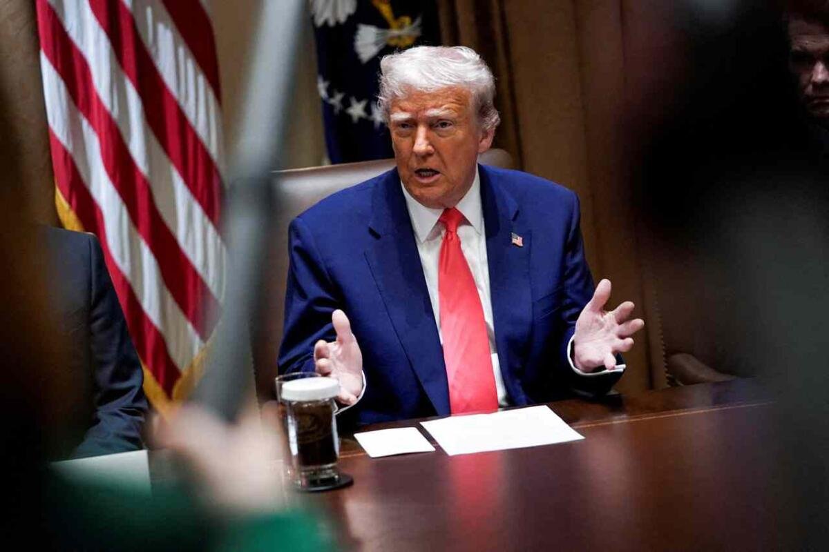 DONALD TRUMP RETIRA ARANCELES A CAFÉ, CARNE Y FRUTAS IMPORTADAS