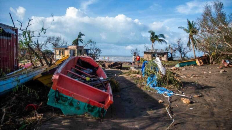 JAMAICA EN ALERTA POR CASOS SOSPECHOSOS DE LEPTOSPIROSIS TRAS ‘MELISSA’