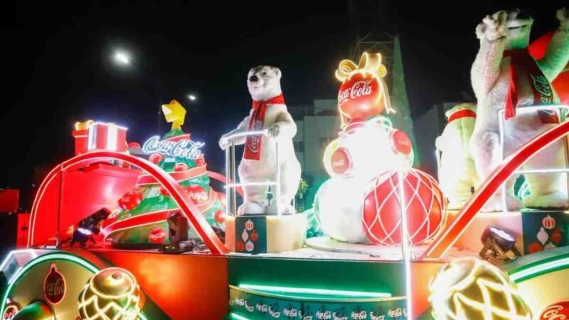 PIDEN CANCELAR LAS CARAVANAS NAVIDEÑAS COCA-COLA
