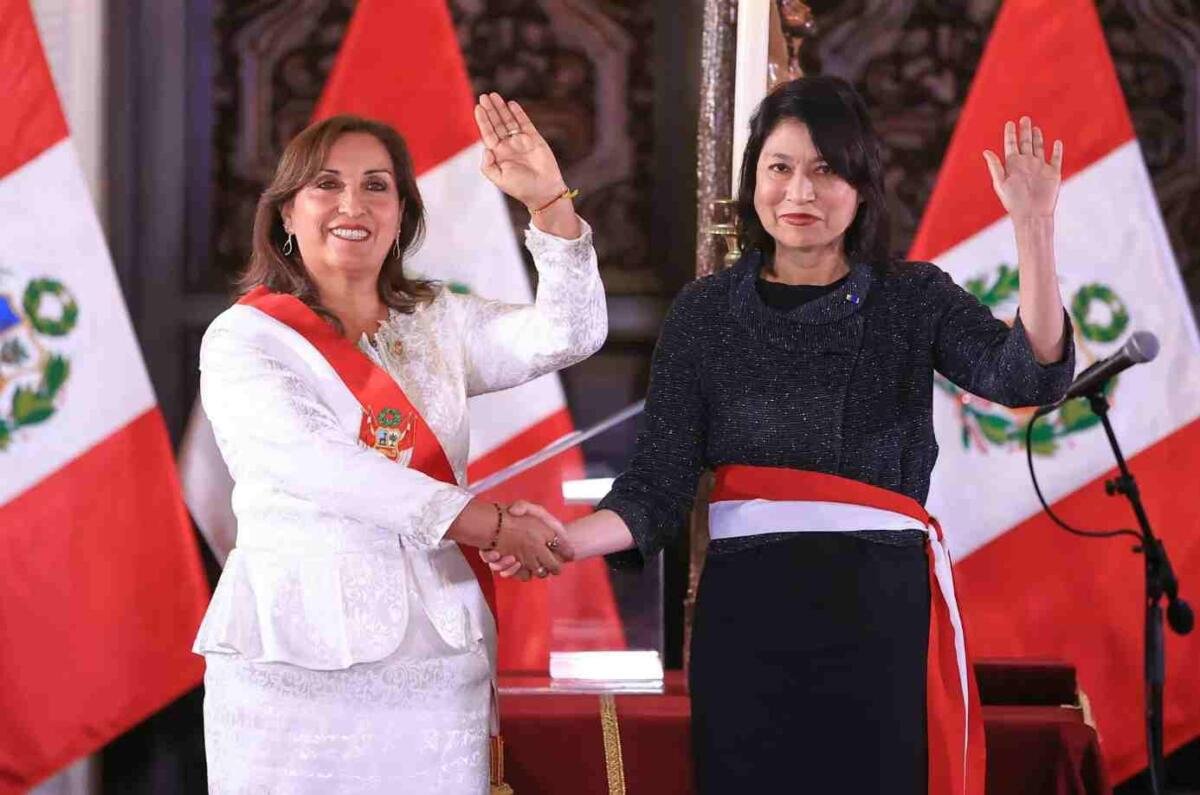 JUEZ ORDENA ENCARCELAR A LA EXMINISTRA PERUANA ASILADA EN LA EMBAJADA DE MÉXICO