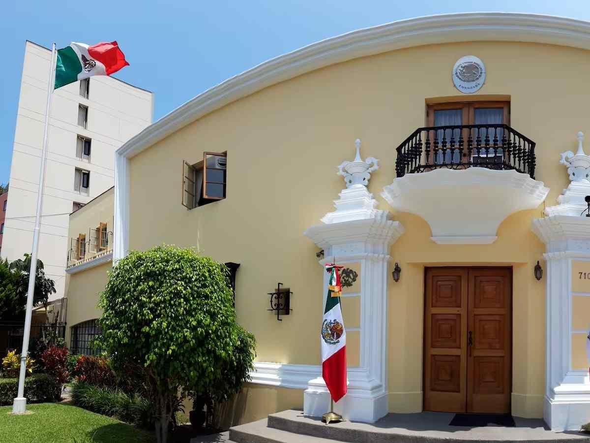 INGRESAR A EMBAJADA DE MÉXICO EN PERÚ SERÍA UNA ‘VIOLACIÓN GRAVE’: SHEINBAUM