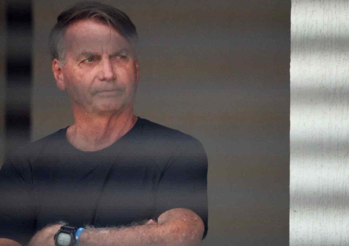 TRIBUNAL CONFIRMA 27 AÑOS DE CONDENA POR COMPLOT PARA JAIR BOLSONARO