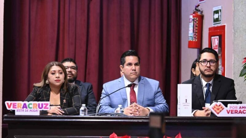 COMPARECE COORDINADOR DE COMUNICACIÓN SOCIAL ANTE EL CONGRESO