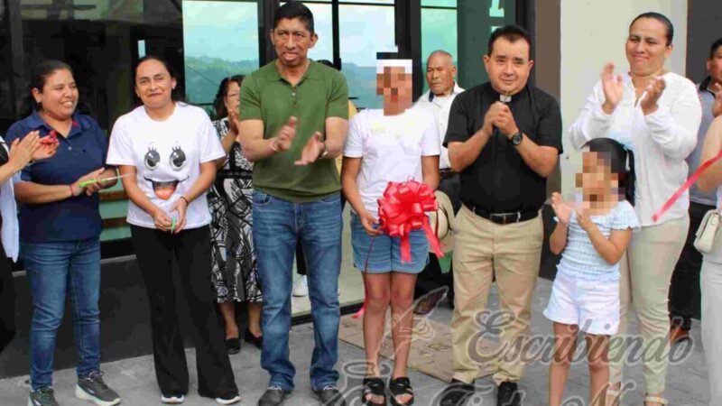 ALPATLÁHUAC YA TIENE GIMNASIO Y ALBERCA PÚBLICOS