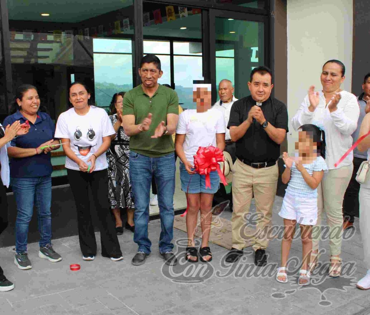 ALPATLÁHUAC YA TIENE GIMNASIO Y ALBERCA PÚBLICOS